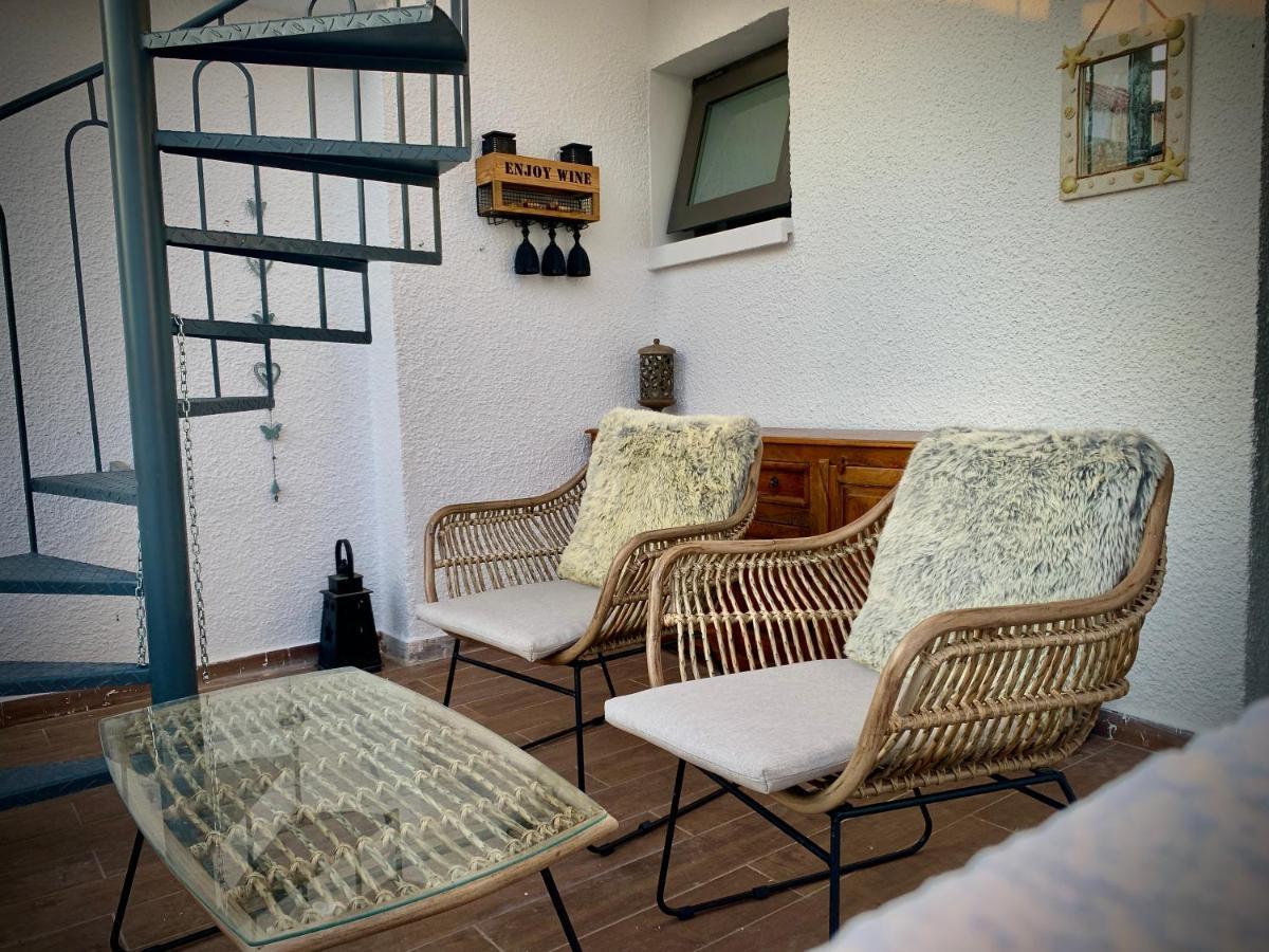 The Summer Haven Polis Exterior photo